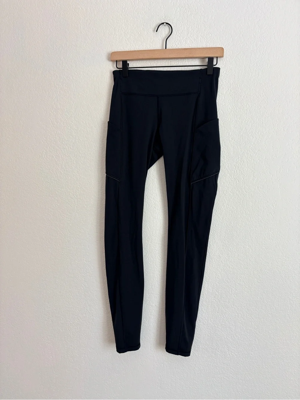 Lululemon Speed Up Tight Leggings in Black